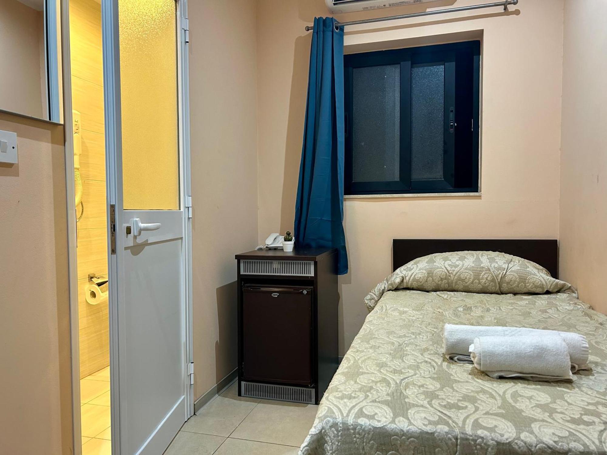 מלון Saint Julian's Malta Paradise Central Accomodation מראה חיצוני תמונה