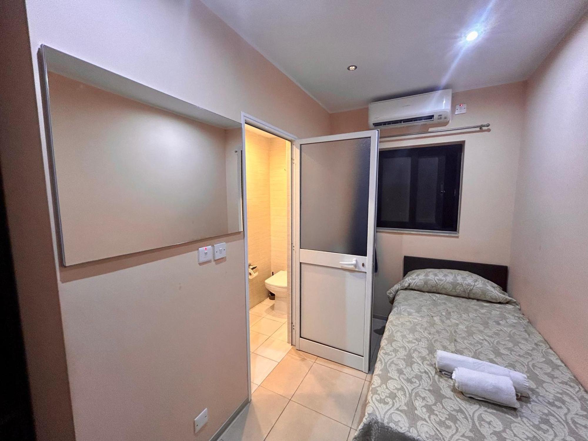 מלון Saint Julian's Malta Paradise Central Accomodation מראה חיצוני תמונה