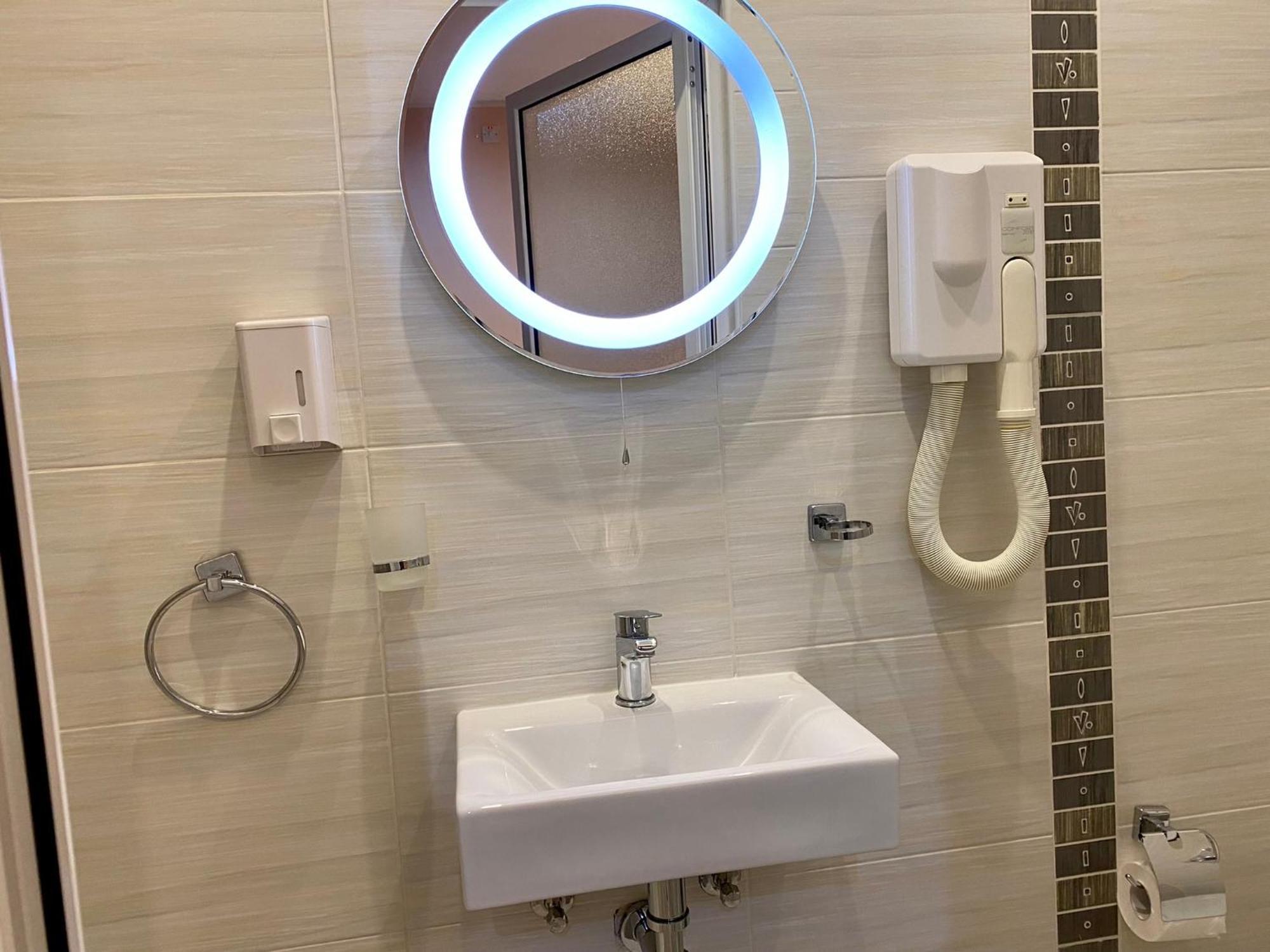 מלון Saint Julian's Malta Paradise Central Accomodation מראה חיצוני תמונה