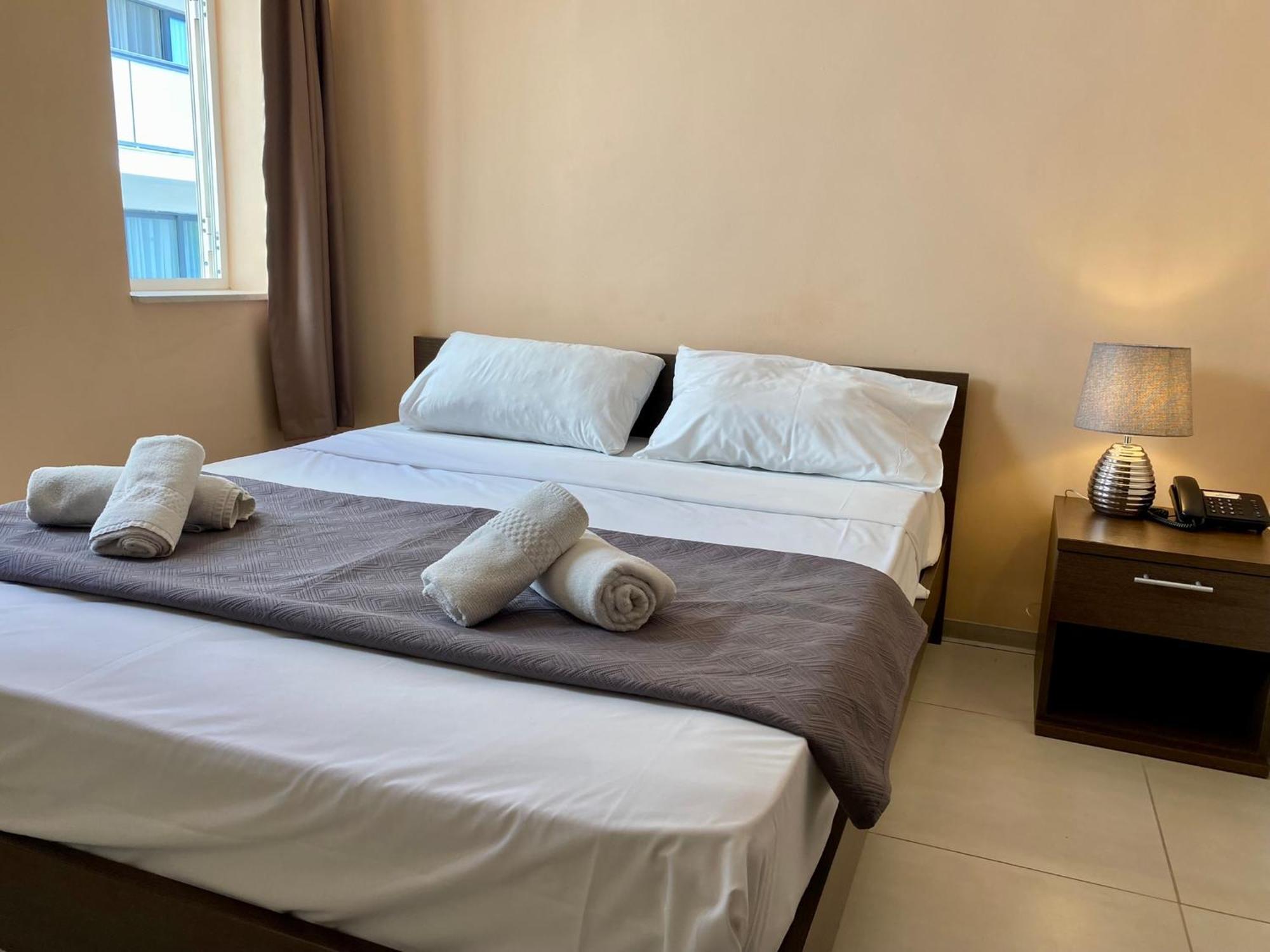 מלון Saint Julian's Malta Paradise Central Accomodation מראה חיצוני תמונה